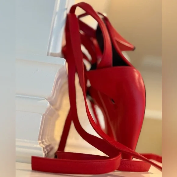 Chic Red Women's Shoes - Picture 16 of 17